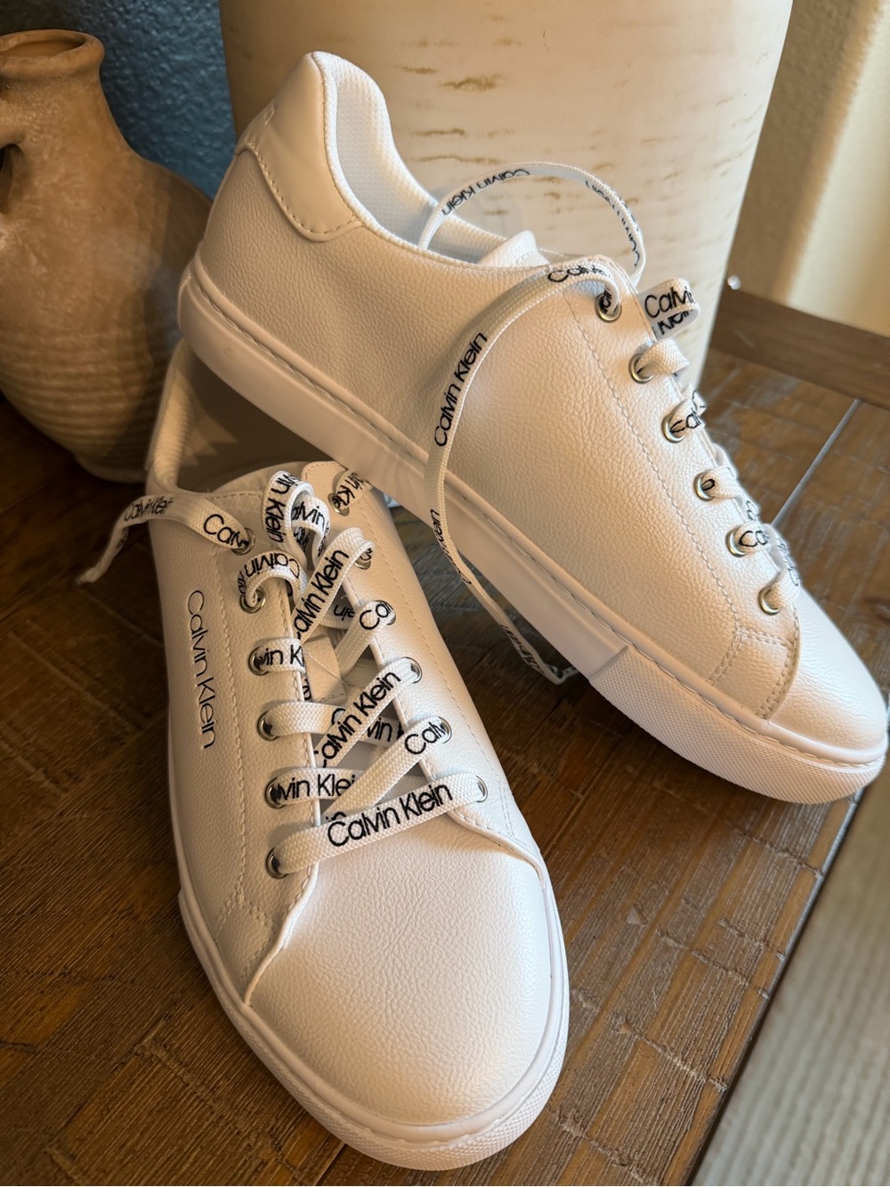 Calvin Klein White Logo-Detail Low-Top Sneakers